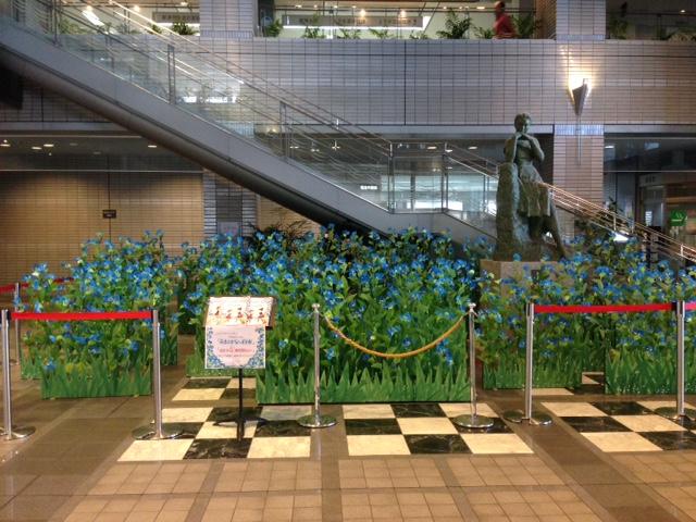 アオバナの舞台セットが展示中！