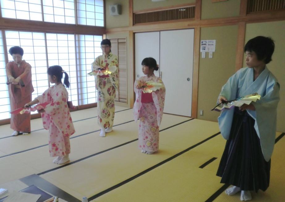 稽古の模様をお届けします♪